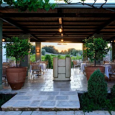 Hotel Rocco Masseria Torre Maizza