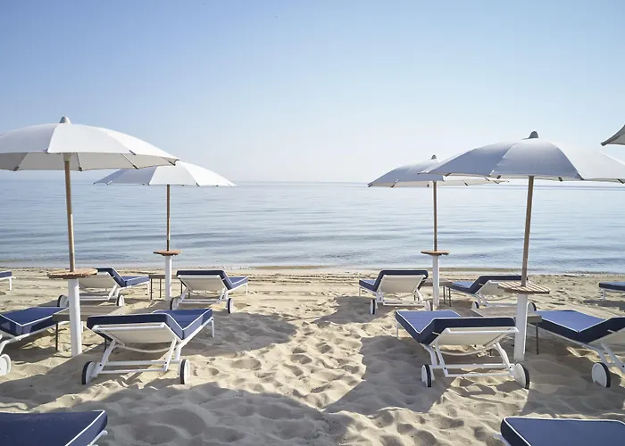 Hotel Rocco Masseria Torre Maizza 5*