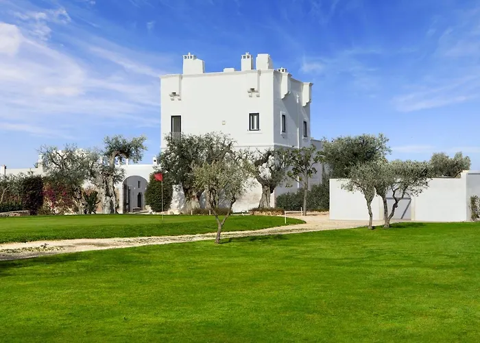 Rocco Masseria Torre Maizza 5*