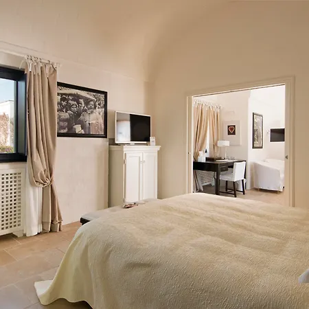 Rocco Masseria Torre Maizza 5* Савеллетри