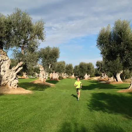 Rocco Masseria Torre Maizza 5* Савеллетри