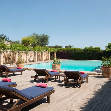 Отель Rocco Masseria Torre Maizza