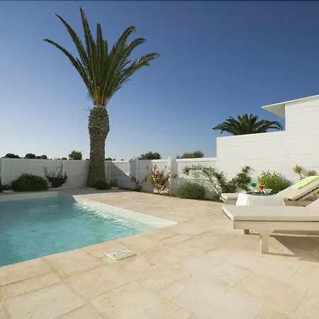 Отель Rocco Masseria Torre Maizza 5*