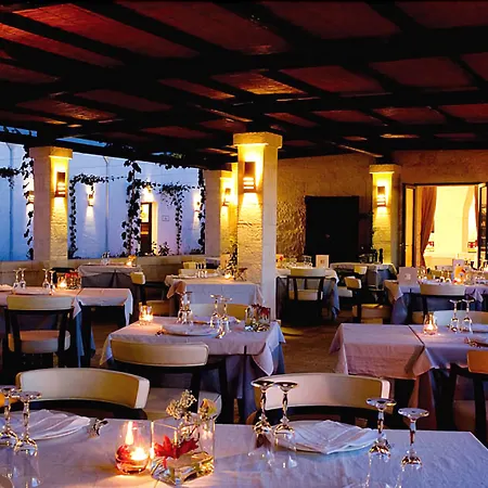 Rocco Masseria Torre Maizza Отель Савеллетри