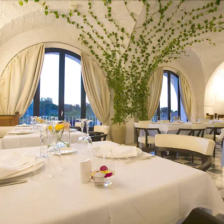 Rocco Masseria Torre Maizza 5*