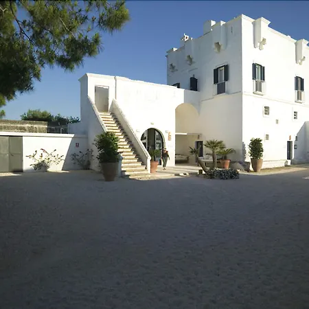Rocco Masseria Torre Maizza Отель Савеллетри