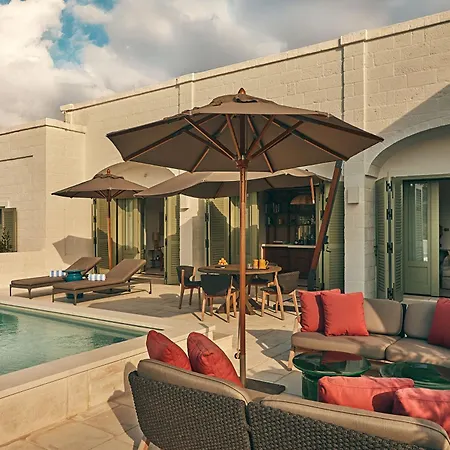 Rocco Masseria Torre Maizza 5*