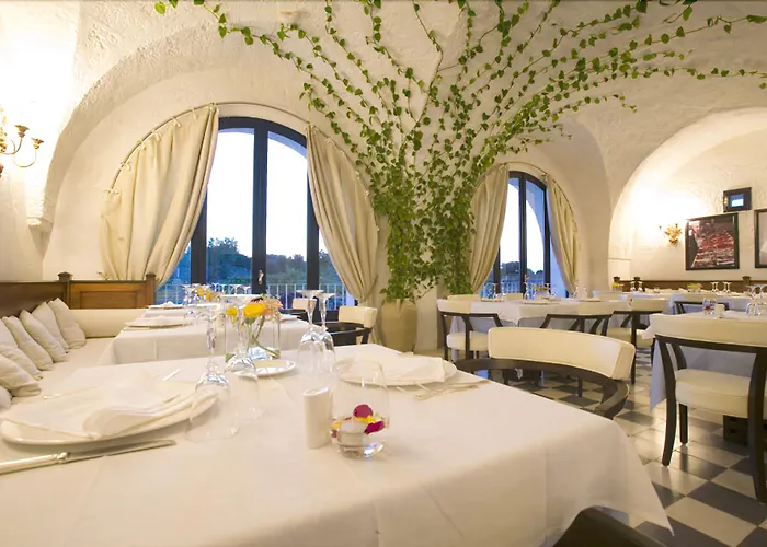 Rocco Masseria Torre Maizza 5*