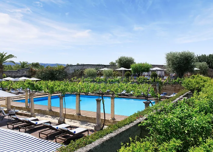 Rocco Masseria Torre Maizza 5*